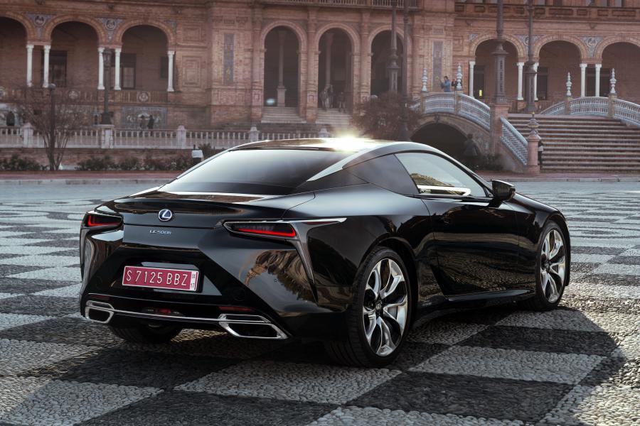  Lexus LC500 2017 года  (NA) (фото 36 из 48)